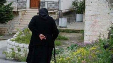 Διαρρήκτης προκάλεσε το θάνατο 89χρονης