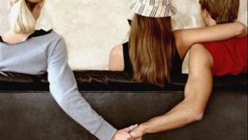 Απιστία: Οι άντρες εκδικούνται το τρίτο πρόσωπο, οι γυναίκες το σύντροφό τους