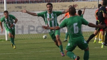Ντέρμπι με αγωνία, νεύρα, αποβολές και νικήτρια τη… Ρόδο! (φωτορεπορτάζ)