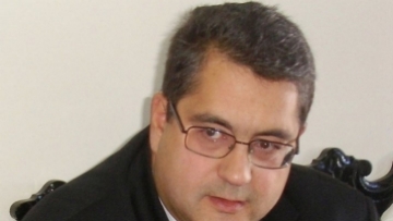 Άμεση εξεύρεση λύσης για την ακινητοποιημένη κινητή μονάδα ΚΤΕΟ, ζητάει ο Χ. Κόκκινος