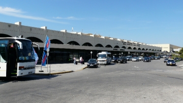 Έως 20/11 ο επενδυτής για τα 14 αεροδρόμια