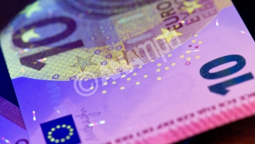 Στα 329,754 εκατ. ευρώ τα «φέσια» από ακάλυπτες επιταγές
