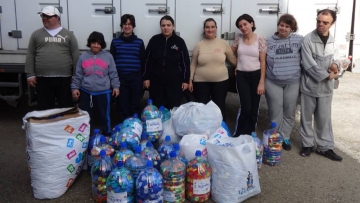 Το Κέντρο «Ελπίδα» παρέδωσε σήμερα 50.000 καπάκια στο Σώμα Εθελοντών Σαμαρειτών 