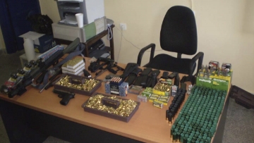 Θα δικαστούν γαμπρός και πεθερά  για δέμα με όπλα και πυρομαχικά