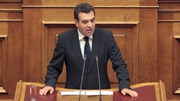 Παρέμβαση του Μάνου Κόνσολα για την αναστήλωση και επισκευή του κτιρίου του Μεσαιωνικού Ναυαρχείου Ρόδου