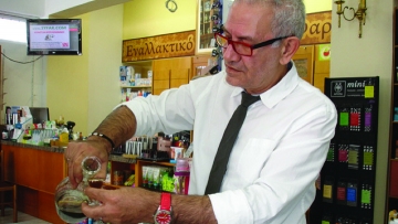 Ποτό του Μπάμπη δια… πάσα νόσο  και αμαρτία