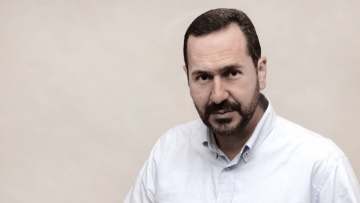 To Πολυπολιτισμικό Σχολείο Ρόδου επισκέφθηκε o εντεταλμένος σε θέματα Δια Βίου Μάθησης Άγγελος Ανανίας