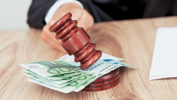 Πρόστιμο 20.000 ευρώ για τους... γυμνιστές στη Ρόδο!