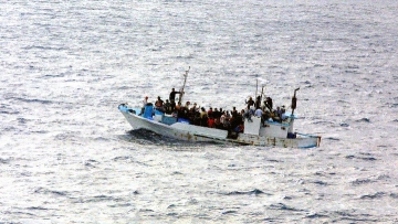 Δεκάδες παράνομοι μετανάστες στα νησιά