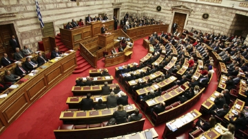 «Βροχή» τροπολογιών στα νομοσχέδια που συζητούνται στην Ολομέλεια