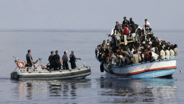 Ελεύθερος αφέθηκε ο Ιρανός για τη  μεταφορά προσφύγων στη Σύμη