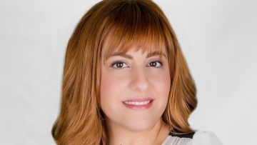 Στην κοπή πίτας στο «Νισύρικο Σπίτι» η υποψήφια βουλευτής, Μαρία Αγγέλου