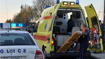 Δύο άτομα στο νοσοκομείο με σοβαρά κατάγματα από τροχαίο ατύχημα