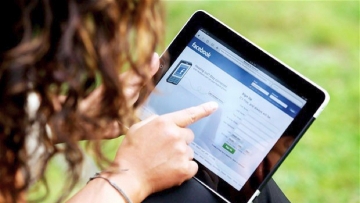 Smartphones και ταμπλέτες προκαλούν... ρυτίδες