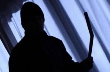 Αποπειράθηκε να  ληστέψει τη θεία του