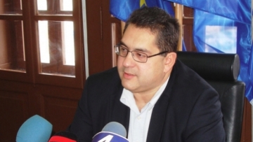 Στην Παιδαγωγική Ακαδημία Ρόδου θα ασκήσει το απόγευμα το εκλογικό του δικαίωμα ο αντιπεριφερειάρχης Δωδεκανήσου Χ. Κόκκινος