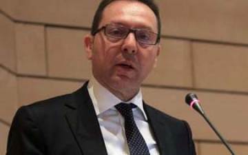 Στουρνάρας: Απόλυτα  ασφαλείς οι καταθέσεις