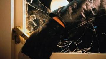 Εξιχνιάστηκαν τρεις περιπτώσεις κλοπής από χρυσοχοεία και παγκάρι στη Ρόδο