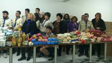 Οι Ναυτοπρόσκοποι Ρόδου παρέδωσαν τρόφιμα στο Συσσίτιο του Δήμου Ρόδου