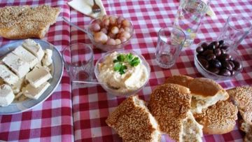 «Εθιμική» αργία για τη Ρόδο η Καθαρά Δευτέρα