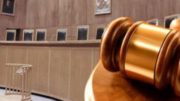 Στο εδώλιο πεθερός και γαμπρός για κατοχή χρυσών κοσμημάτων