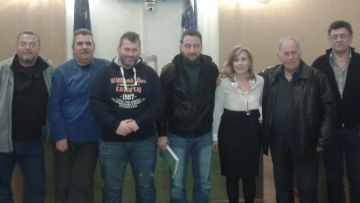 Σύσκεψη στην Περιφέρεια με τις εθελοντικές ομάδες της Πολιτικής Προστασίας