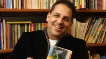 Ο βραβευμένος συγγραφέας Βαγγέλης Ηλιόπουλος στα Εκπαιδευτήρια «ΡΟΔΙΩΝ ΠΑΙΔΕΙΑ»