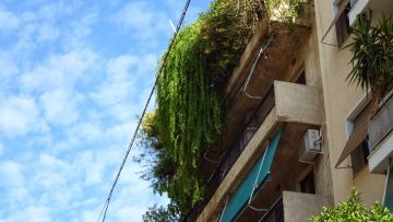 Επεισόδια σε πολυκατοικία για τα νερά του μπαλκονιού!