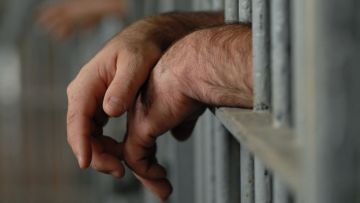Στα κρατητήρια δύο άτομα για κλοπή μοτοσικλέτας τα μεσάνυχτα