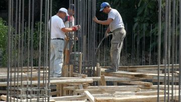 Συνελήφθησαν πέντε άτομα για παράνομες οικοδομικές εργασίες στη Νότια Ρόδο