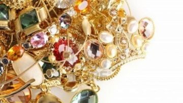 17χρονος στη Νότια Ρόδο έκλεψε από σπίτια ηλεκτρονικές συσκευές και κοσμήματα