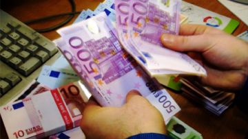 Εκταμίευαν δάνεια με... πλαστά δικαιολογητικά