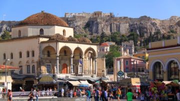 Καλπάζουν οι αεροπορικές αφίξεις και το Μάρτιο, συν 32,2%