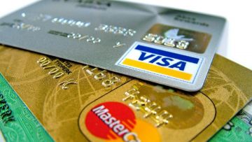Υποχρεωτικά πιστωτική κάρτα για τις συναλλαγές στα νησιά