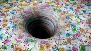 Η εξέλιξη του δημόσιου χρέους από το 1974 έως το 2010