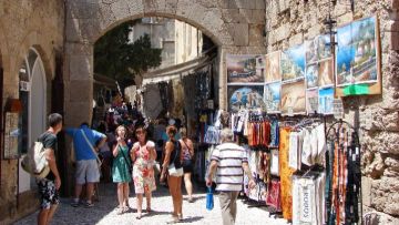 Κοινή δήλωση εκπροσώπων φορέων Βορείου και Νοτίου Αιγαίου για την προστασία του ελληνικού τουρισμού