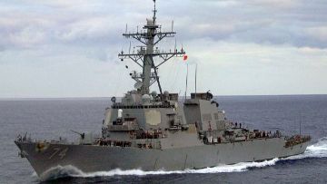 Αμερικανικό πολεμικό πλοίο στη Ρόδο