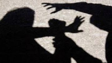 Έκλεψε με τη βία χρήματα από 28χρονη και προσπάθησε να διαφύγει με κλεμμένη μηχανή