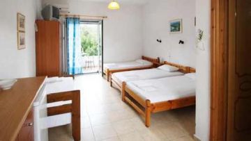 Αυτοκόλλητο σήμα στα ενοικιαζόμενα