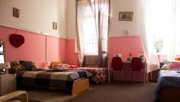 Ομογενείς ανακαίνισαν τα δωμάτια των παιδιών στο Κέντρο Πρόνοιας