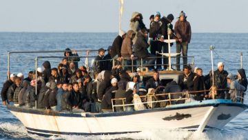 Συνελήφθησαν 300 παράνομοι μετανάστες μέσα σε λίγες ώρες