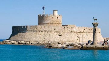 Βρετανή τουρίστρια στη Ρόδο πέθανε αφού έφαγε σορμπέ φράουλας στο ξενοδοχείο