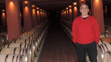 Στράτος Καραγαβριηλίδης: «Ο οίνος απολαμβάνεται κυρίως μέσω των αισθήσεών μας»
