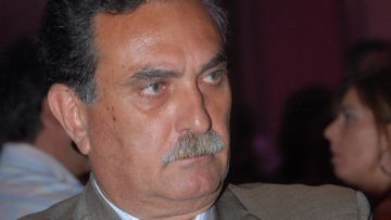 Δικάζεται ο πρώην ο αντιδήμαρχος Μανώλης Καμπουρόπουλος για τις παρεμβάσεις σε παραλίες -ποδηλατόδρομους