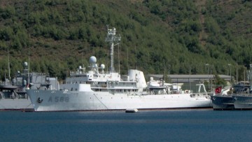 Προειδοποιητικές βολές σε τουρκικό σκάφος από ελληνικό πλοίο