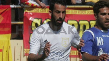Μένει και ο Παντελής Αθανασίου στον Ιάλυσο