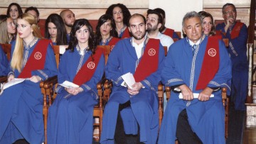 Πήρε πτυχίο και ορκίστηκε ο 77χρονος Ροδίτης