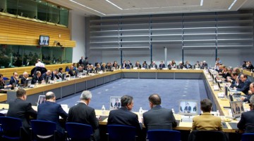 Τελεσίγραφα και αποφάσεις  χωρίς... εμάς στο Eurogroup