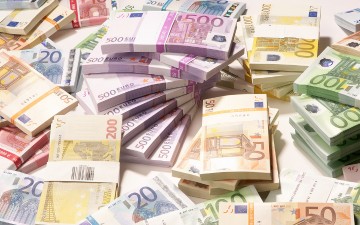 «Φτερά» έκαναν 700.000 ευρώ από δύο σπίτια στη Ρόδο