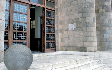Ζητά να εκτίσει την ποινή του με κοινωφελή εργασία